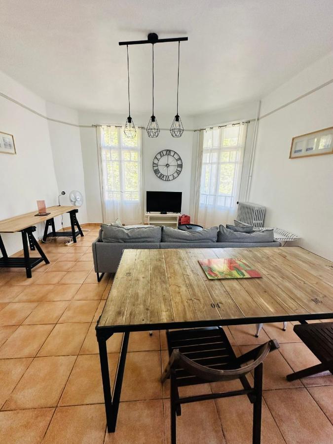 Appartement Lumineux Et Spacieux 2 Chambres Avec Parking Gratuit Dans La Rue Perpiñán Exterior foto