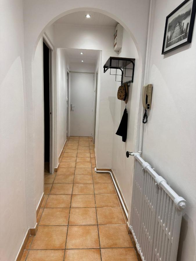 Appartement Lumineux Et Spacieux 2 Chambres Avec Parking Gratuit Dans La Rue Perpiñán Exterior foto